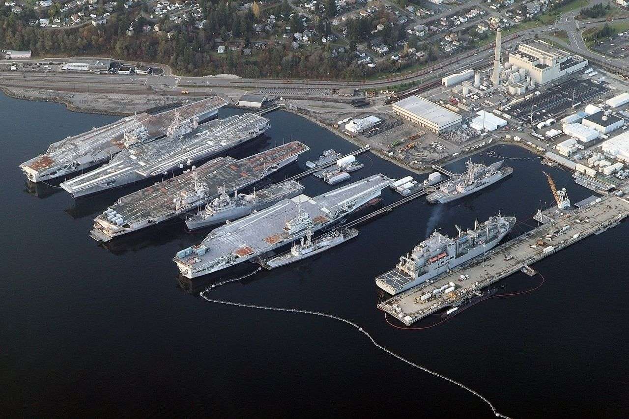 Ships at the Puget Sound Naval Shipyard, pictures in November, 2012.