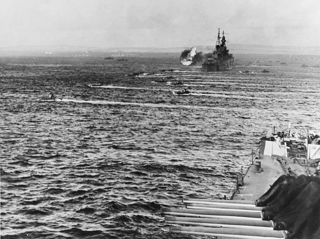 USS Indianapolis firing on Saipan. 