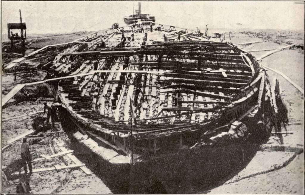 The hull of a Nemi ship. 
