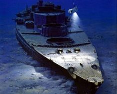 An illustration of Ballard's ROV 'Argo' exploring the wreckage of the Bismarck.