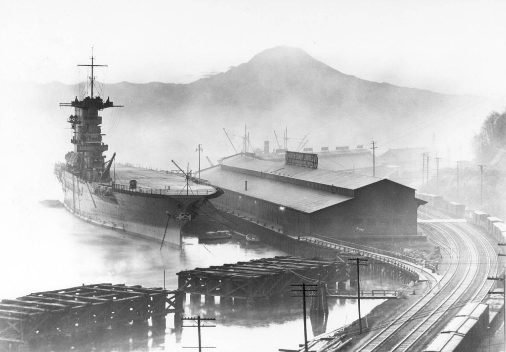 USS Lexington moored in Tacoma, providing power. 