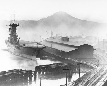 USS Lexington moored in Tacoma, providing power.