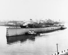 The unfinished hull of USS Kentucky on its way to be crapped.