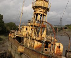 Close up view of the Light Vessel 72 on the river bed.