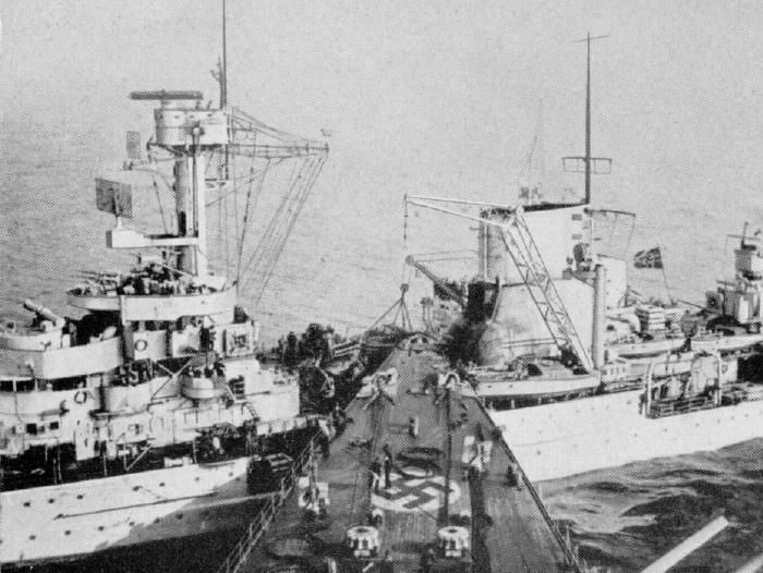 The bow of the Prinz Eugen lodged in the Leipzig. 